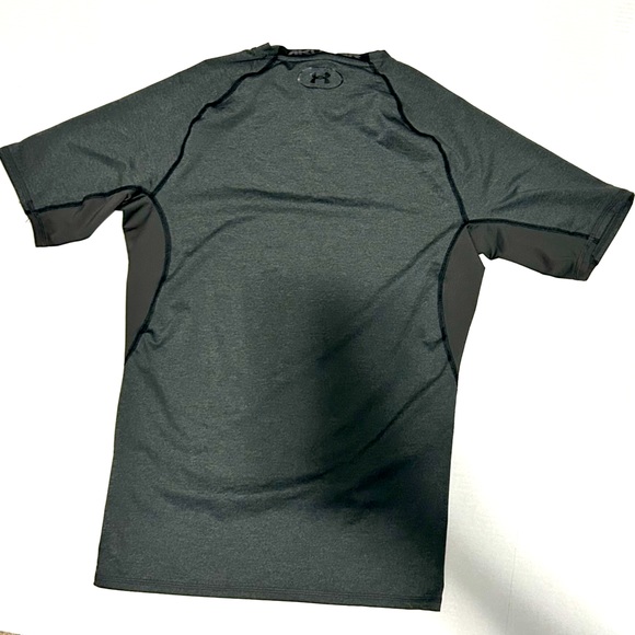 Under Armour compression shirt - Picture 2 of 3